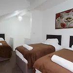 Apartment Park House *