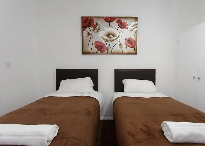 Park House Apartment *